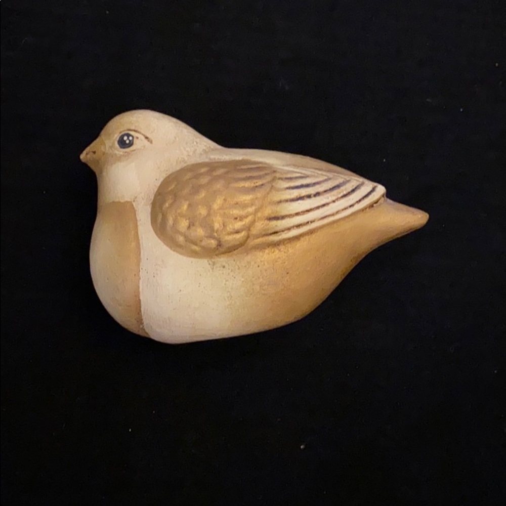 Gold and Tan Bird - Picture 3 of 8